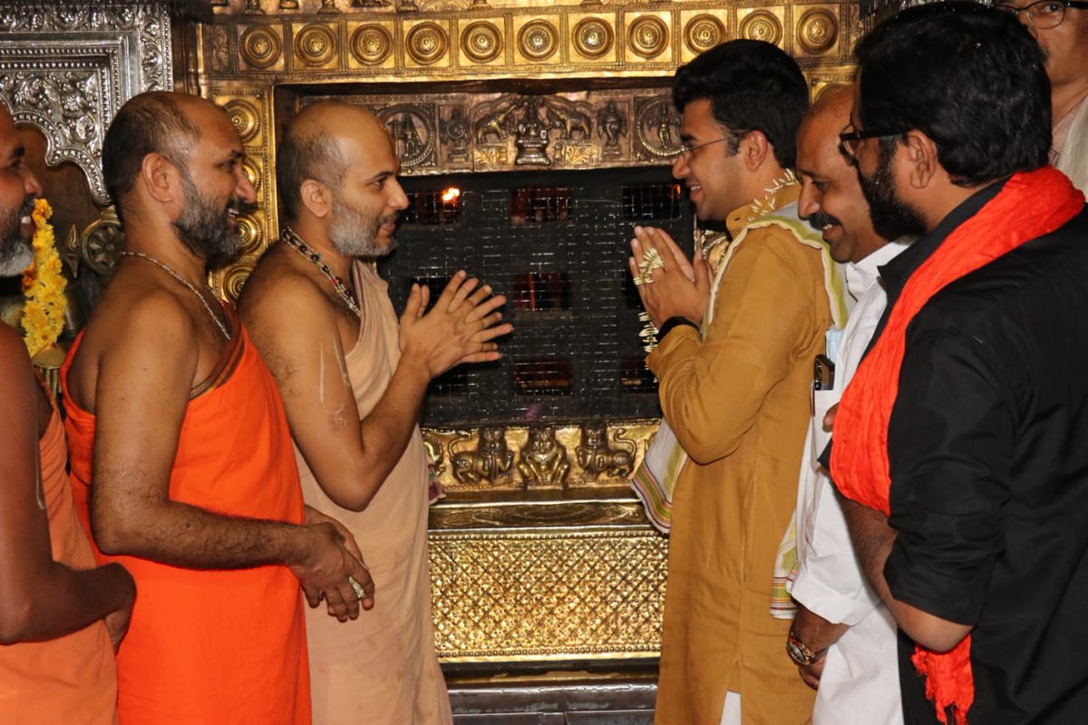 Tejasvi_Surya's tweet photo. Spoke on 'Hindu Revival' at Sri Krishna Math in Udupi today

After 2014, Bharat is finally decolonizing itself after 70+ years of colonial hangover

Following centuries of being ruled by foreign invaders, Bharat is re-emerging as 'Vishwaguru' https://t.co/giy6timR3N