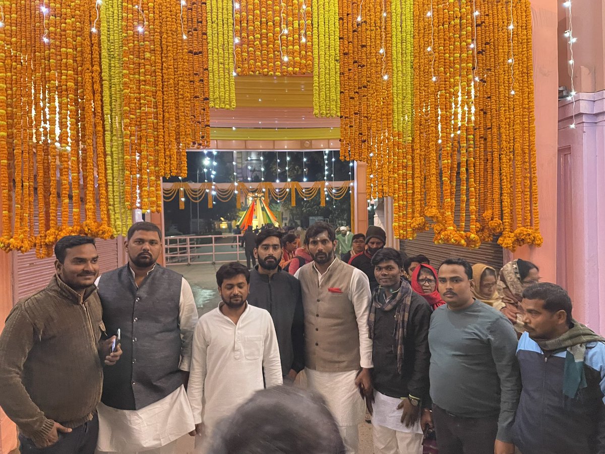 ManojSinghKAKA's tweet photo. बनारस हिन्दू विश्वविद्यालय के संस्थापक आधुनिक युग के आदर्श पुरूष ,मानवता के पुजारी ,महान शिक्षाविद,स्वतंत्रता सेनानी महामना मदन मोहन मालवीय की जयंती पर सत् कोटि नमन् विनम्र श्रद्धांजलि 🙏 https://t.co/oH7BWdW50F