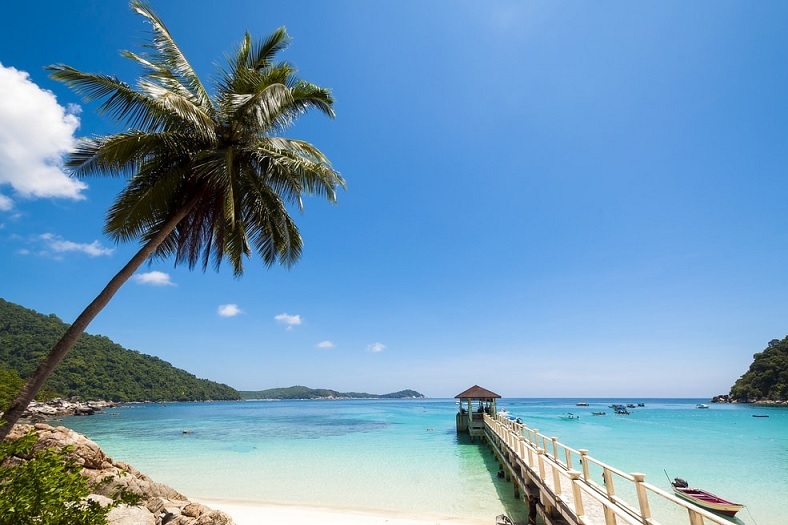 Travitinerary's tweet photo. Perhentian Islands, Malaysia 💜💙 https://t.co/xa60GZinIb
