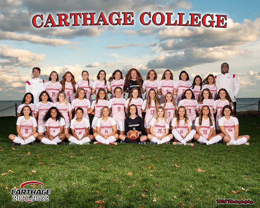 CarthageWSoccer's tweet photo. Merry Christmas and Happy Holidays from our family to yours! #LakeMichiganBackground #NoGreenScreen #YesItsReal https://t.co/j7xJCIgAXI