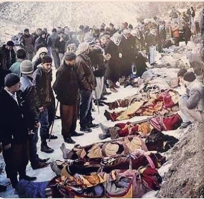 cemalyldrm's tweet photo. ‘Uyyy havarrr
Muhammet İsa aşkına’
Kelimeler nasıl ifade etsin
İfade edecek bir cümle kelime var mı?
‘Kaçak’ bir dilin, ‘kaçak’ bir kimliğin, ‘kaçak’ bir ekmeğin resmî infazı
#Roboski https://t.co/Sc2UIMPtwd
