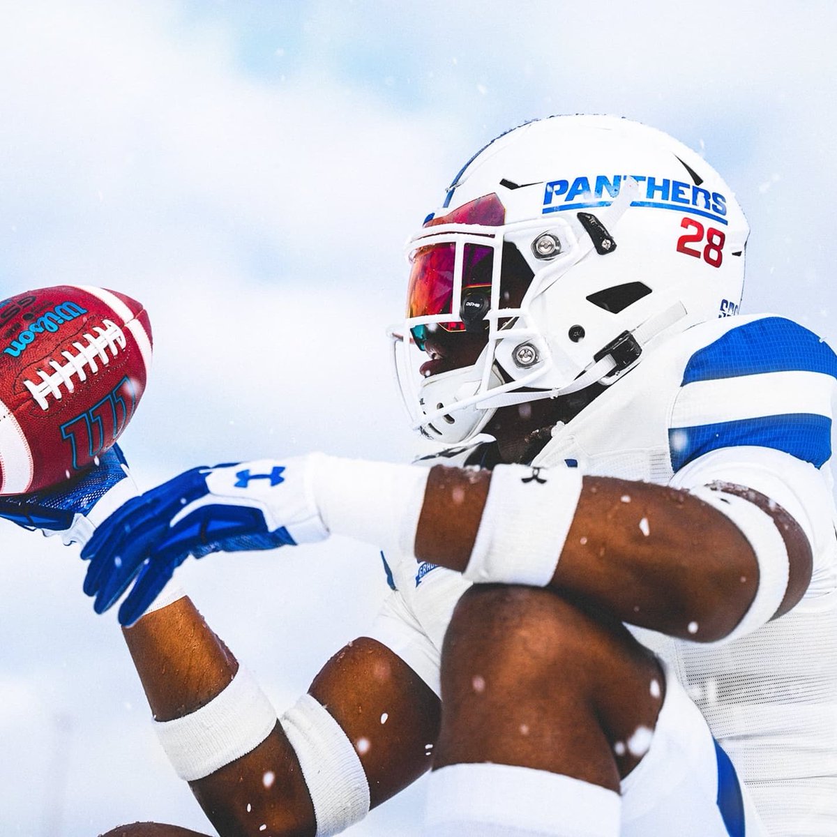 LBARBARAFORD's tweet photo. CHRISTMAS GAMEDAY!!!
Camelia Bowl 2021

GSU vs BALL STATE
2:30 PM, ESPN

#PROUDMAMA 
#CAMELIABOWL2021 
#GASTATEFOOTBALL2021 
#LASTCOLLEGEGAME
#PREPARINGFORNEXTCHAPTER https://t.co/YELdA1dXK0