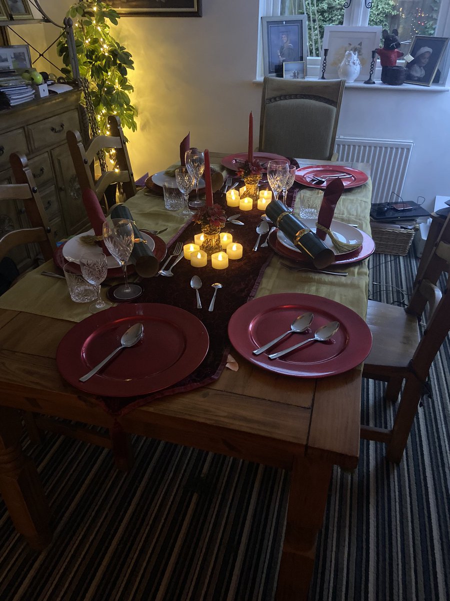 Table ready, haven’t lit the candles yet (& ignore the pile of work crap behind the table) as I don’t want them to burn down to stubs before the food is ready 😂#Christmas2021 #XmasDay Have a lovely day everyone! #HappyChristmas