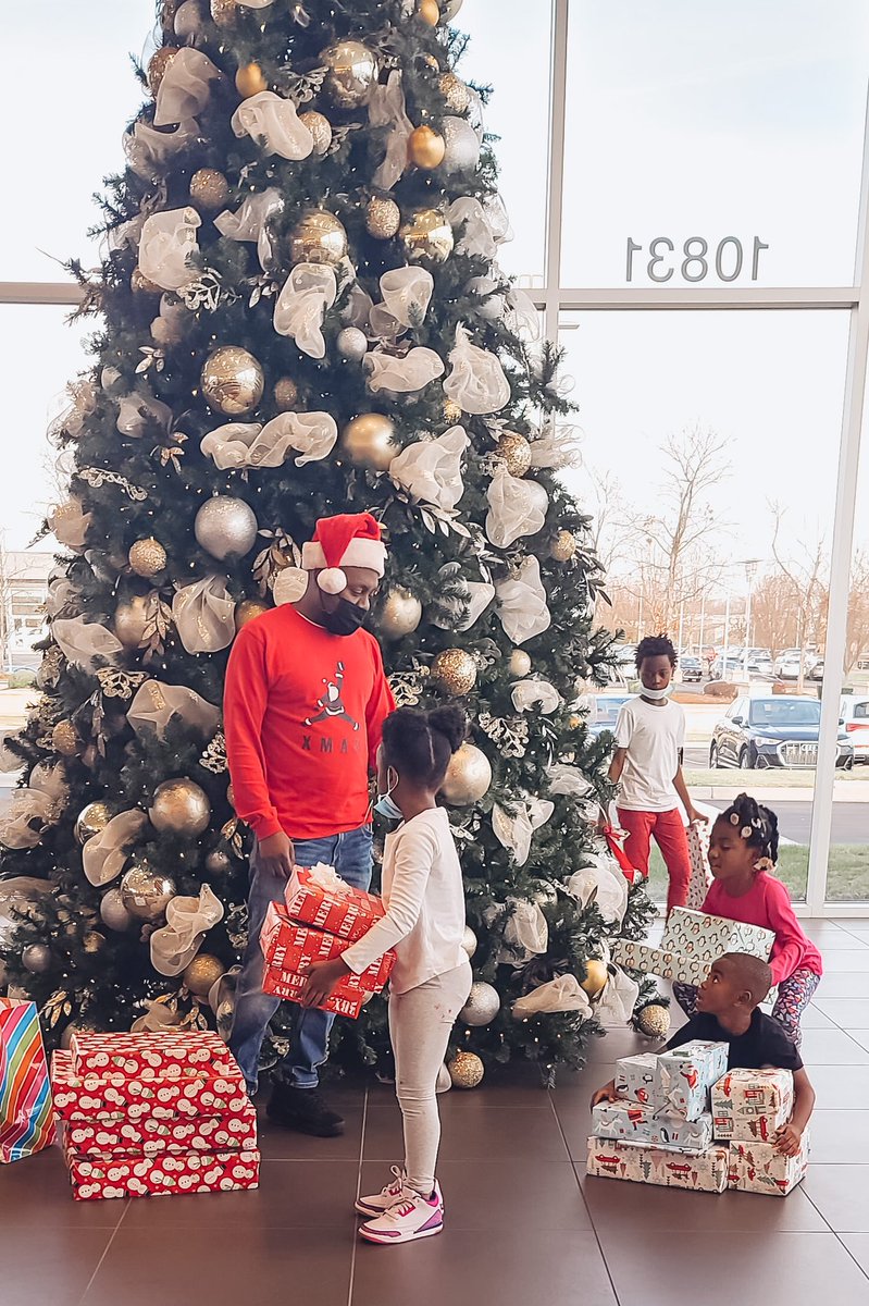 PSFnow's tweet image. Merry Christmas and thank you Audi Northlake!