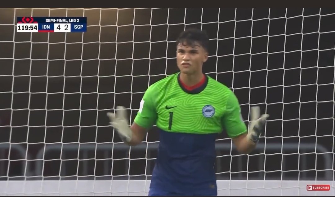 MothershipSG's tweet photo. People call him Ikhsan Fandi, but I call him an absolute legend https://t.co/yUskwzbqdY
