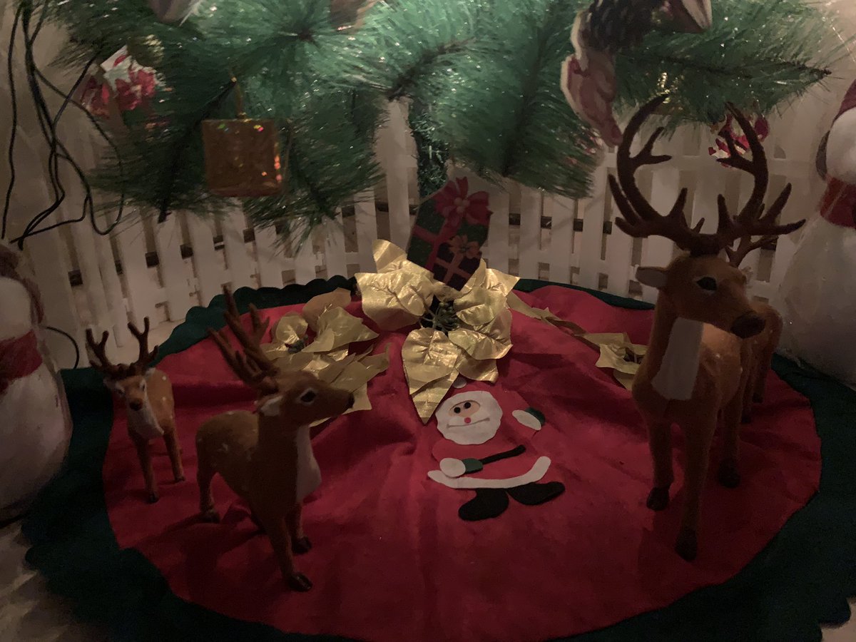 Wishing Peace Joy and Good health this christmas and beyond  Merry Christmas 🎄🎅🏻🎁