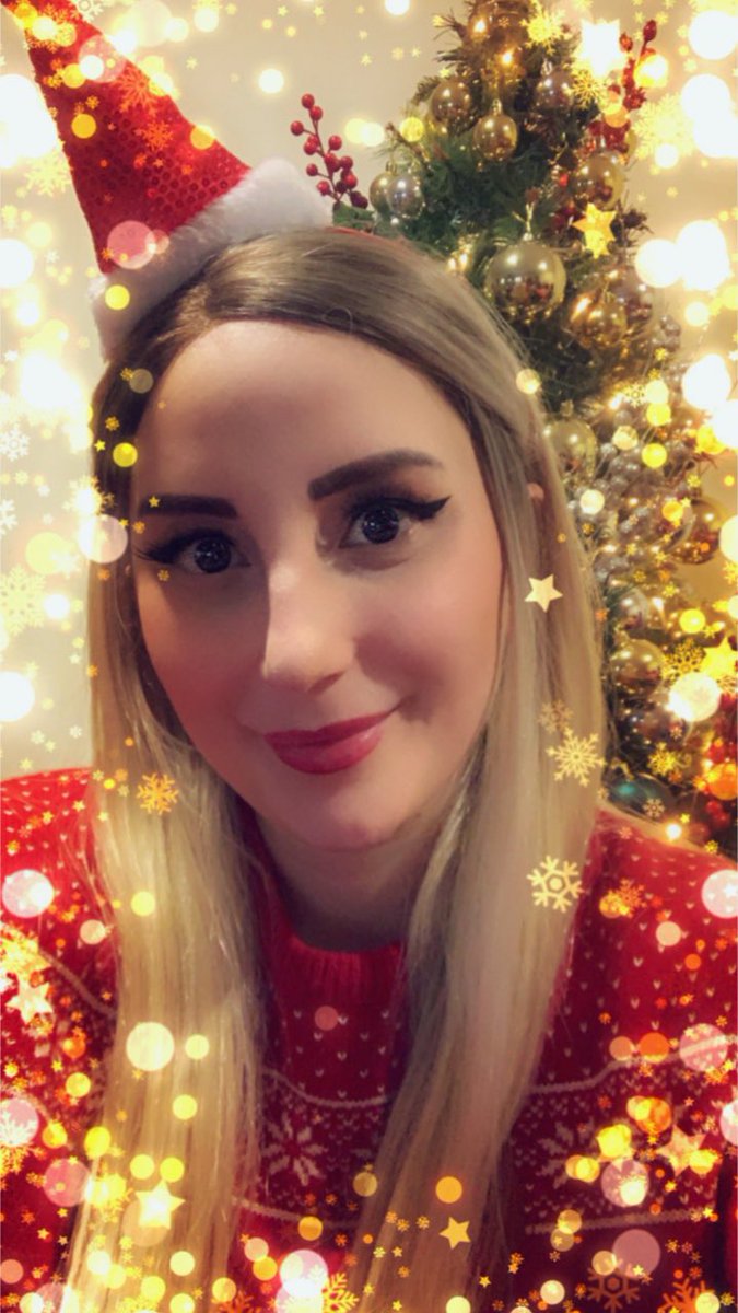 Bluezzzberry tweet media