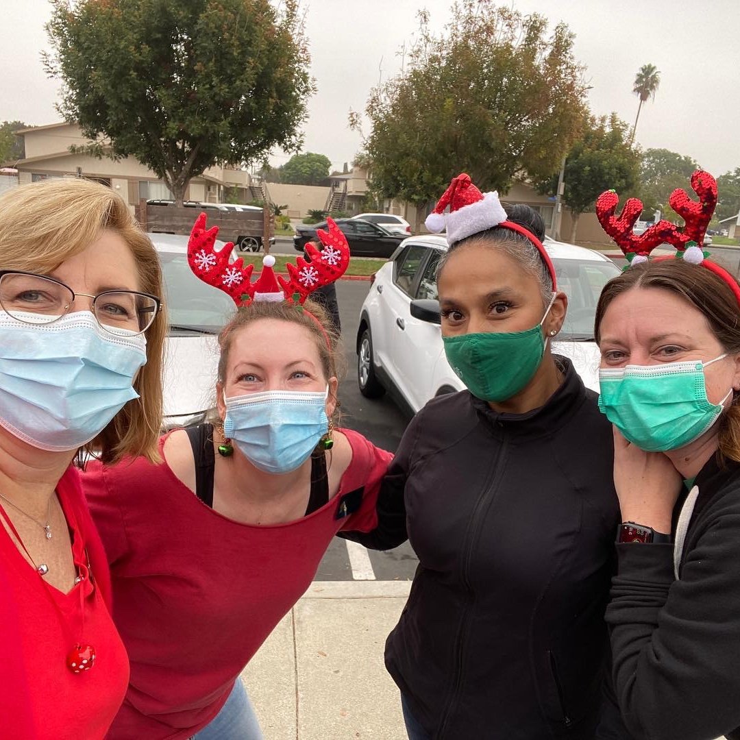 Pathways_ofHope's tweet photo. Throwback to our staff and volunteers having a blast at our Holiday Community Program this year!
We wish each and every one of our supporters a very Happy Holiday Season -- we are beyond grateful for your compassion and generosity ❤️
#PathwaysPassion https://t.co/rljGwwcZvN