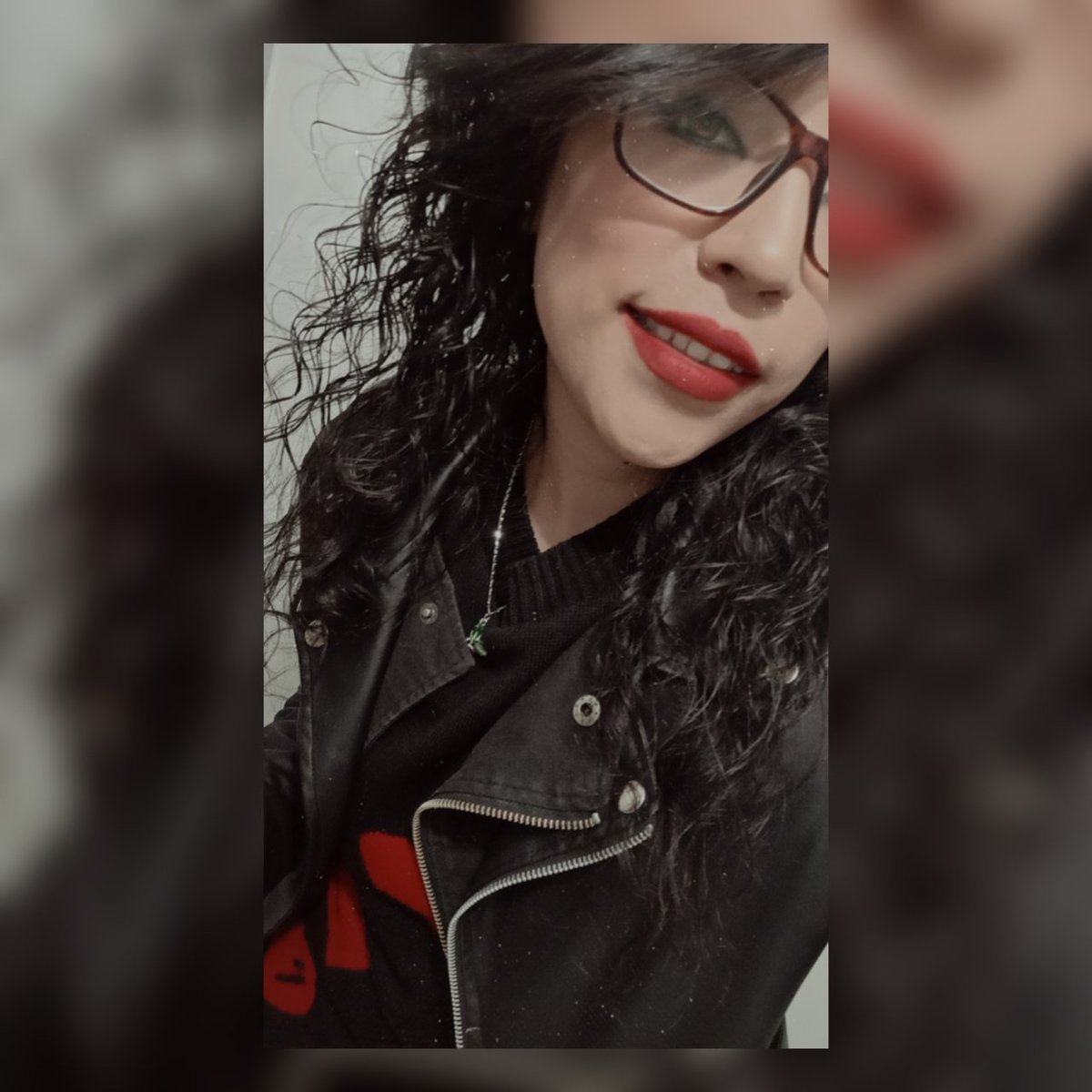 FannyTo74934741's tweet photo. #NuevaFotoDePerfil https://t.co/6Es7fFdu0W
