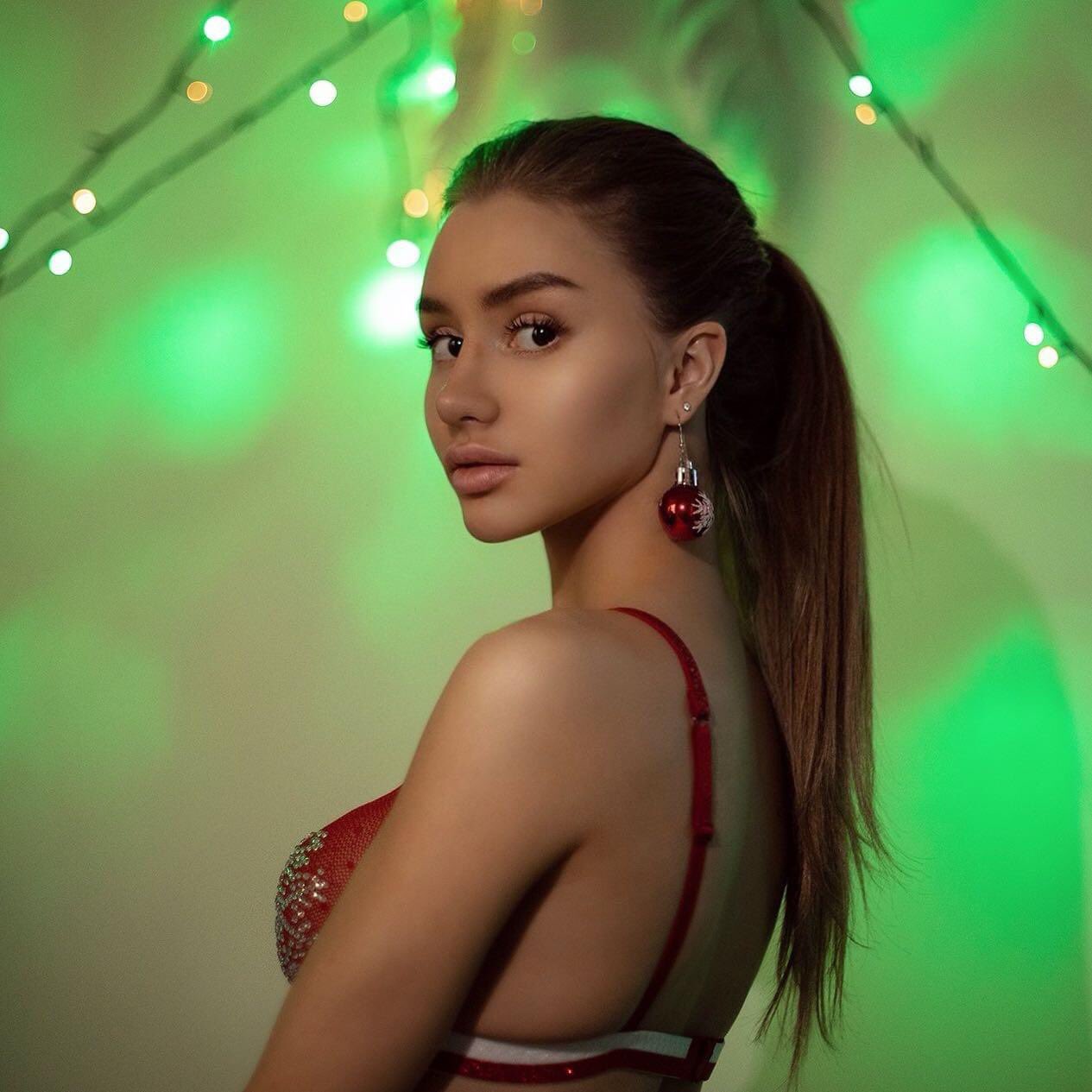 Valentivitell on Twitter: "little bit look like elf🧝‍♀️ How is your