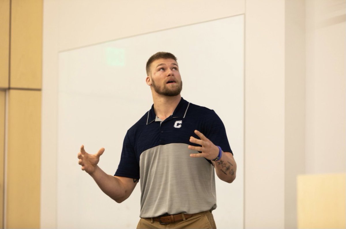 LKreizel's tweet photo. Leadership, at it’s core, is an intellectual activity.

Build the life you want with the people you want.

Switchback Fitness &amp; Physical Therapy

@dmansclan @jluther1008 https://t.co/WS2QRJKbCl