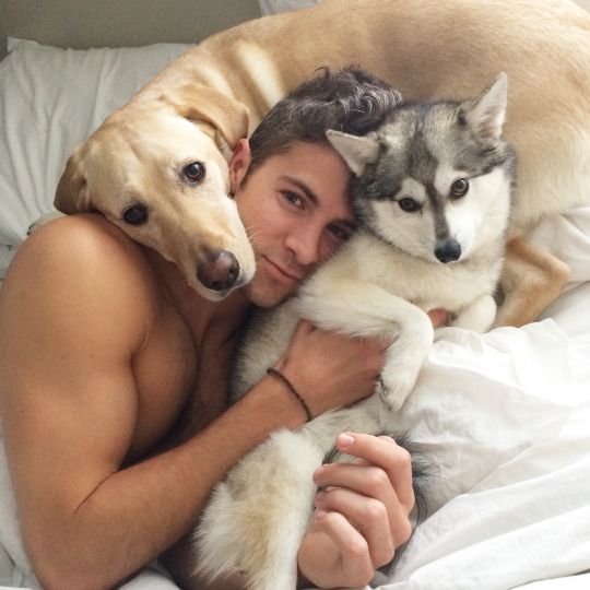 _B___S's tweet photo. i don’t trust people who don’t like dogs.
do you agree? https://t.co/6HxPNgz9Wr