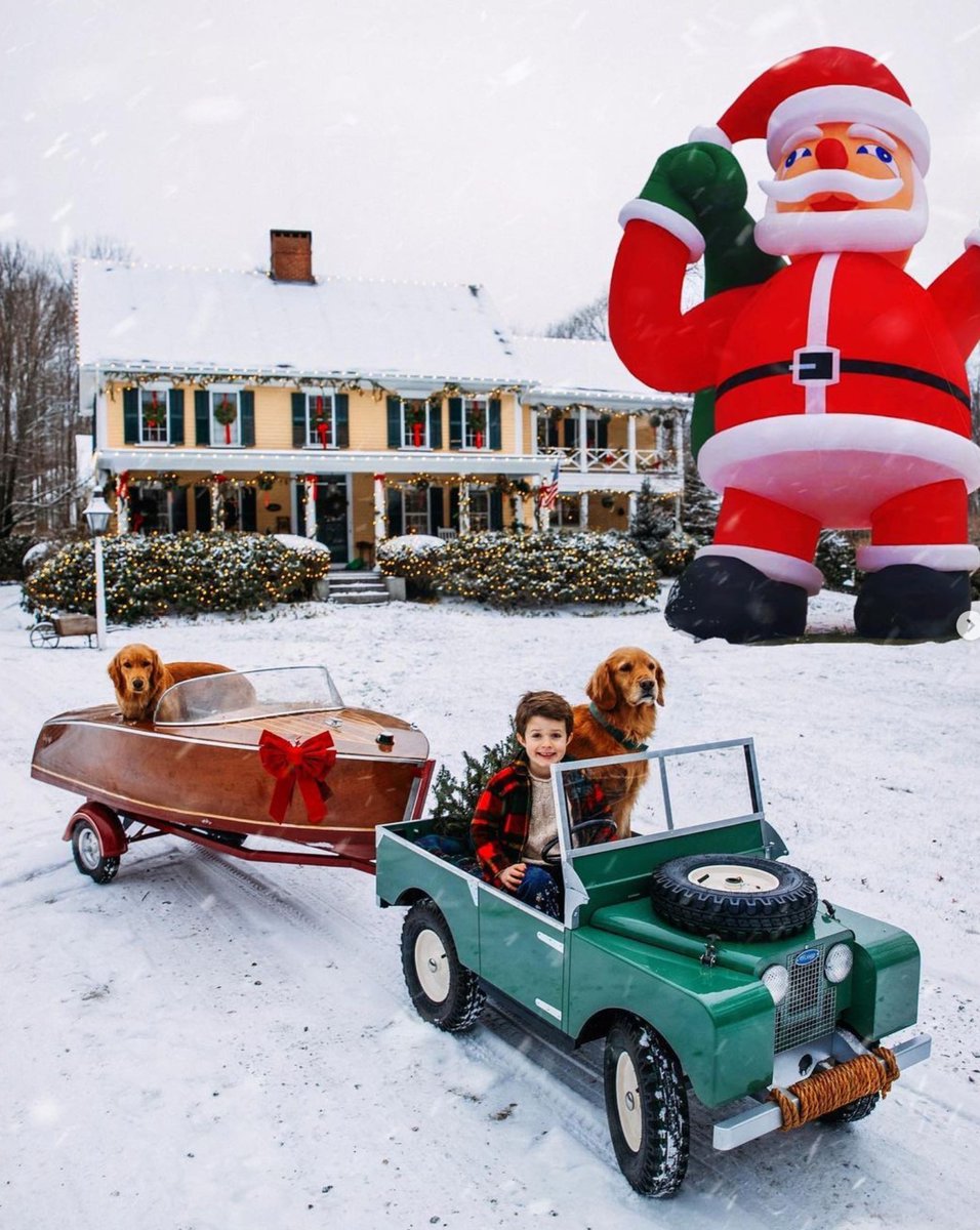 GoldretrieverUS's tweet image. YES👇

(KJP &amp;amp; Bennieandmaple IG)  #Christmas