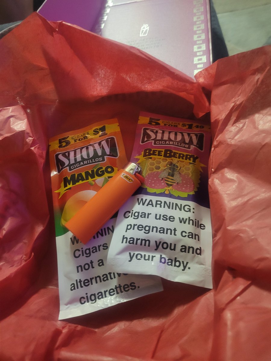 KBrealaa's tweet photo. What my mom bought me vs my husband... my mom's gift is on the left. 😂 https://t.co/TBPwY62PVB