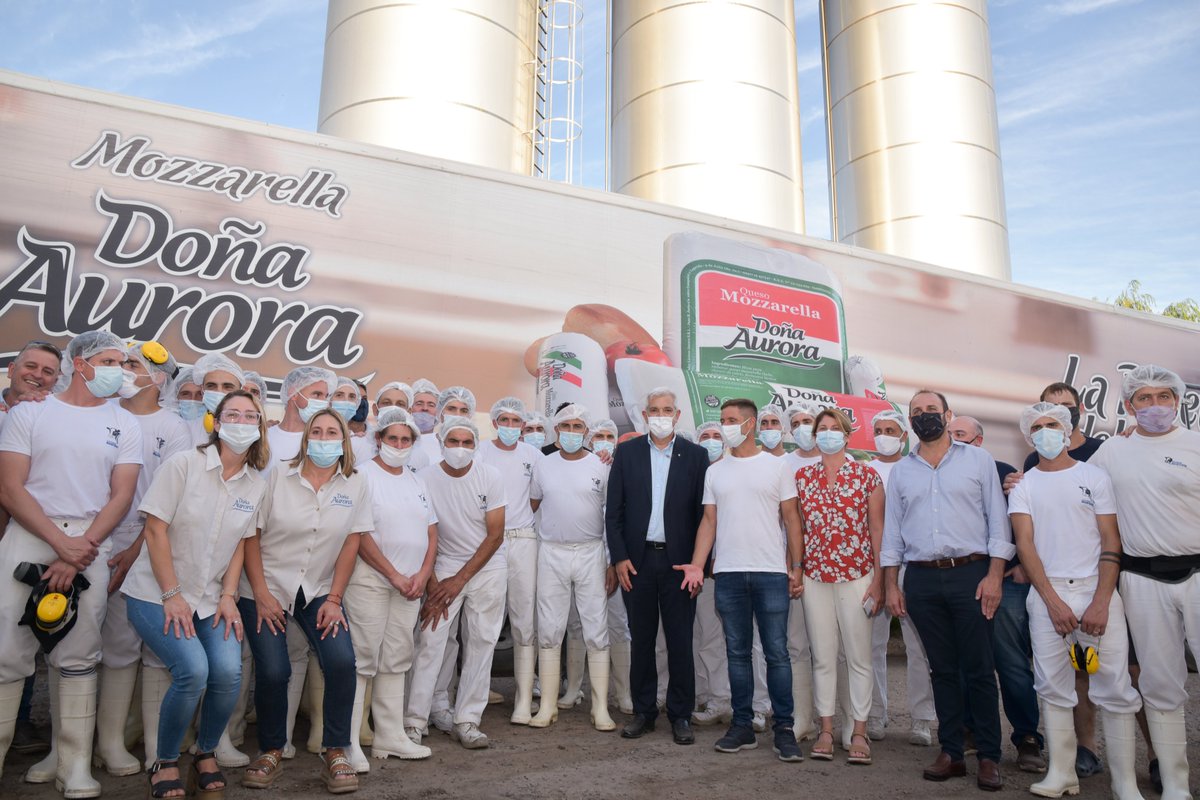 Esta es la Argentina que queremos: aquella en la que, entre todos y todas, construyamos una visión compartida de futuro y ¡salgamos adelante!

#ConLasYLosProductores🇦🇷
#ArgentinaUnida