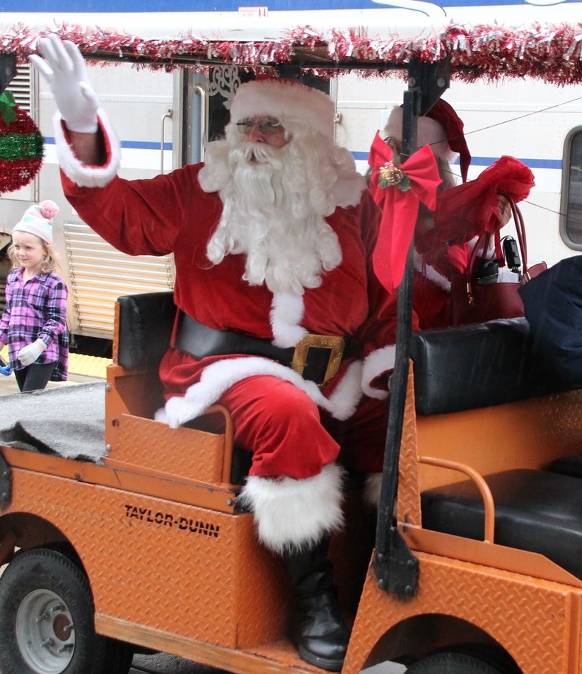 SLORRM's tweet image. Happy Holidays and Merry Christmas from the San Luis Obispo Railroad Museum.  Enjoy !