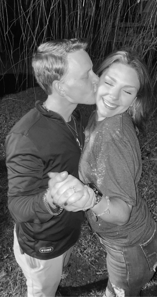 Merry Christmas from me and my FIANCÉ!!!! #engagement ❤️💍