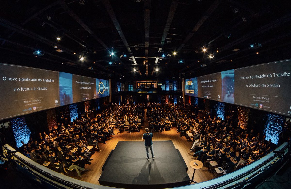 ElishaJacy's tweet photo. I envision having #JacyFreedom Conferences so we can educate people to save wisely and re-invest on gifts &amp; talents. Aren’t we all just budding entrepreneurs who want to be heard in the #JacyVerse? #Jacy https://t.co/wWbwmypr50