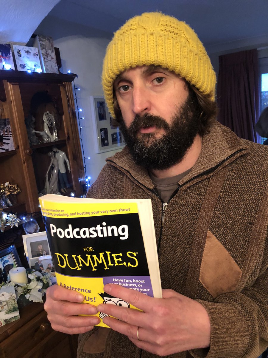 DoobysTaxiola's tweet photo. @chatabix1 @gillinghamjoe Santa’s gift to Chatabiscuits everywhere. https://t.co/C24fF5K47r