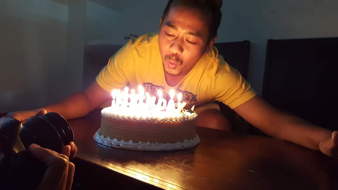 KyiThar3's tweet photo. Today is his birthday but he is not here and not with us. 
#birthday 
#SaveHanThar https://t.co/txseRlJQfI