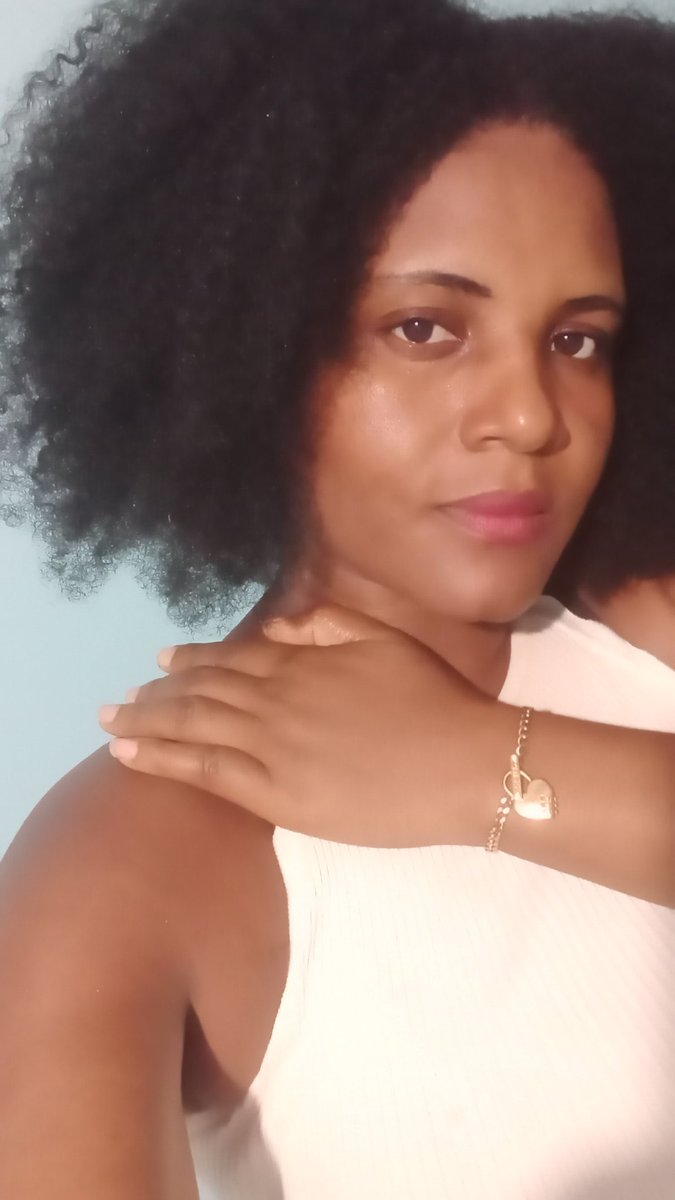 Rosyverne's tweet photo. Salut,comment allez-vous ?
 je suis Rosy 
Je vous présente ma  chaîne: Rosybbhealthy,qui est  une chaîne de santé et de bien-être. 
Je vous invite à la visiter depuis ce lien.N'oubliez pas de vous abonner,liker,et partager à vos amis
Merci🙏.Cliquez ici👇 https://t.co/41jhQsCTgP https://t.co/reud11NrtG