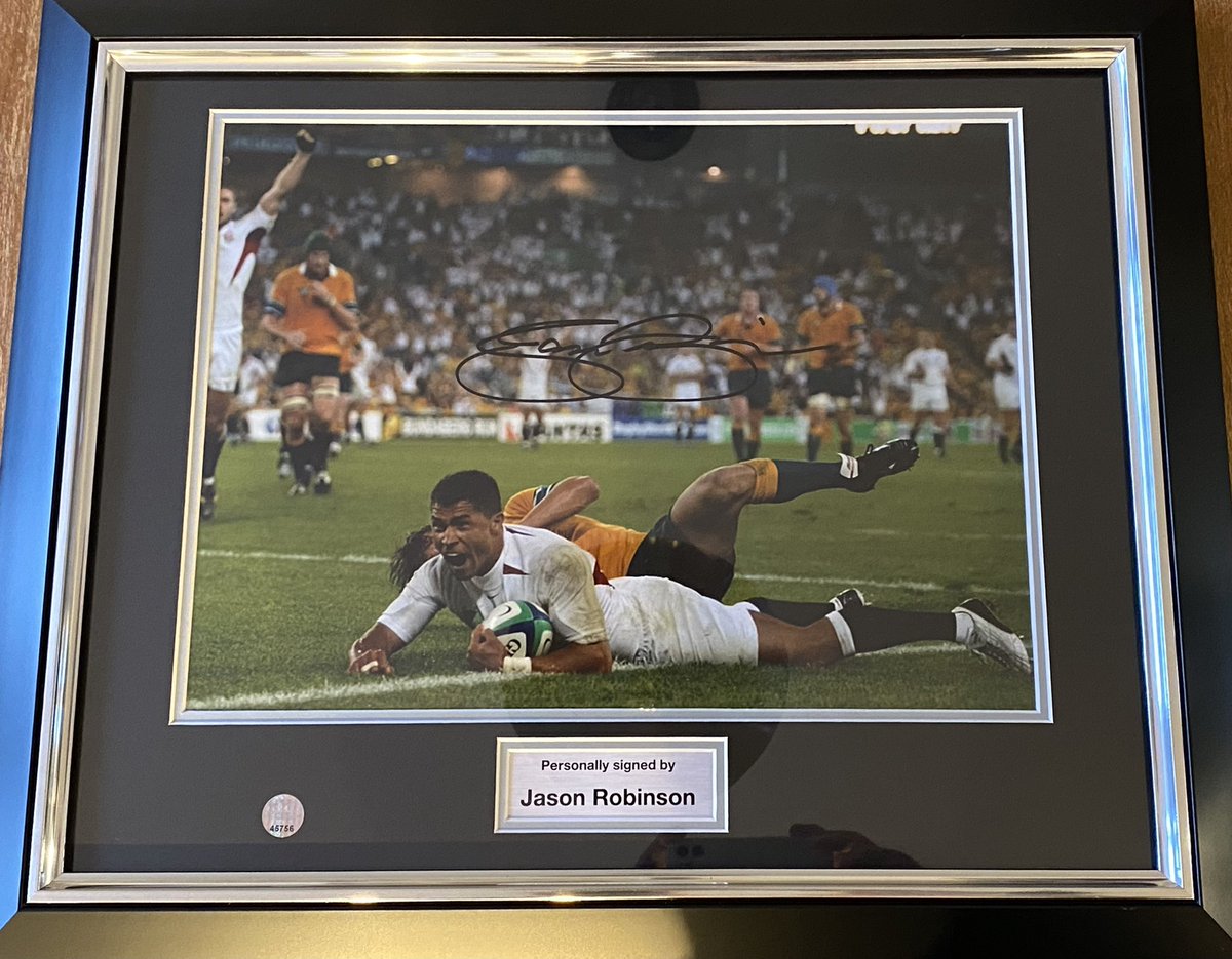 Best Christmas present ever! Finally have some <a href="/Jason15Robinson/">Jason Robinson</a> merch again after the signed autobiography was stolen. Will take pride of place in the man cave! Thanks <a href="/FJS_555/">Fiona👩🏻‍💻</a> x