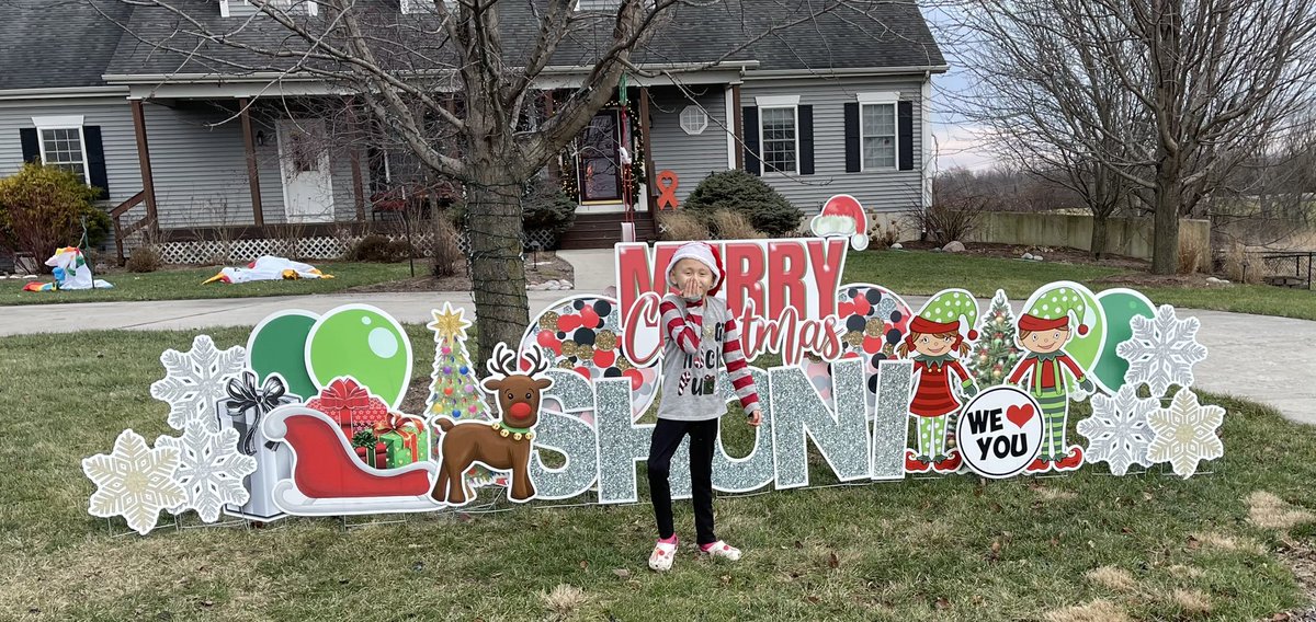 ladyrdskin34's tweet photo. Merry Christmas from my Warrior Princess. She now is officially in maintenance cycles of her leukemia treatment!! Woohoo!!!
#leukemiawho #teamshoni https://t.co/WWAXOjNIcU