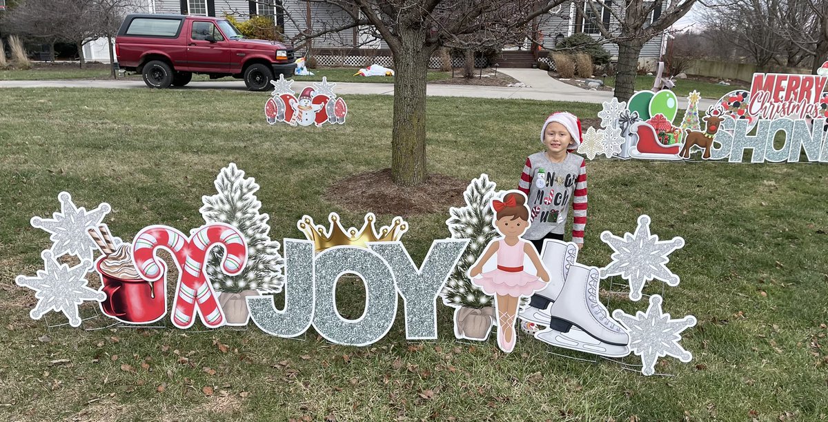 ladyrdskin34's tweet photo. Merry Christmas from my Warrior Princess. She now is officially in maintenance cycles of her leukemia treatment!! Woohoo!!!
#leukemiawho #teamshoni https://t.co/WWAXOjNIcU