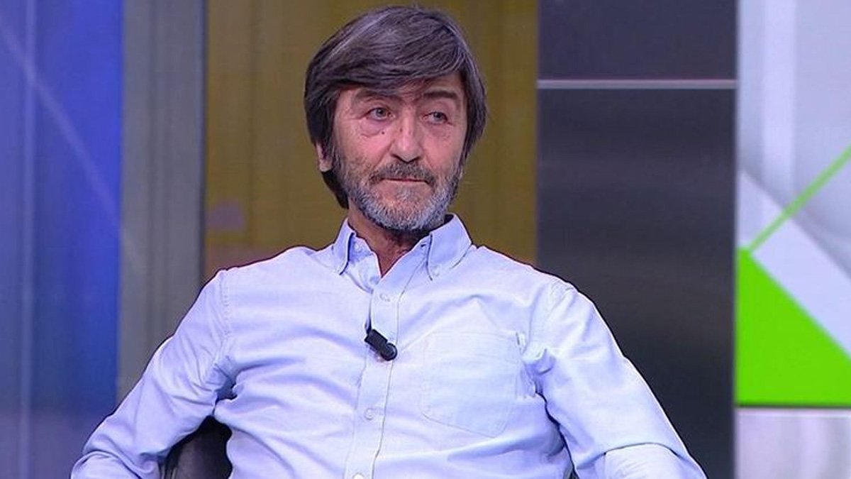 Lazio_Land's tweet photo. Former #Fenerbahce player Ridvan #Dilmen has told TRT Sport that he has spoken to Vedat #Muriqi and the 27 year-old #Lazio striker only has one offer on the table – not Fenerbahce nor #Galatasaray, but a proposal from the second-tier English club Hull City. https://t.co/URP9W5nd2G