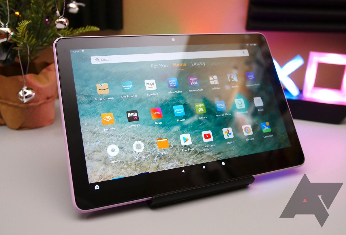 AndroidPolice's tweet photo. 7 things to do with your new Amazon Fire tablet https://t.co/YkK2GKECml https://t.co/J2T6xPbx3e