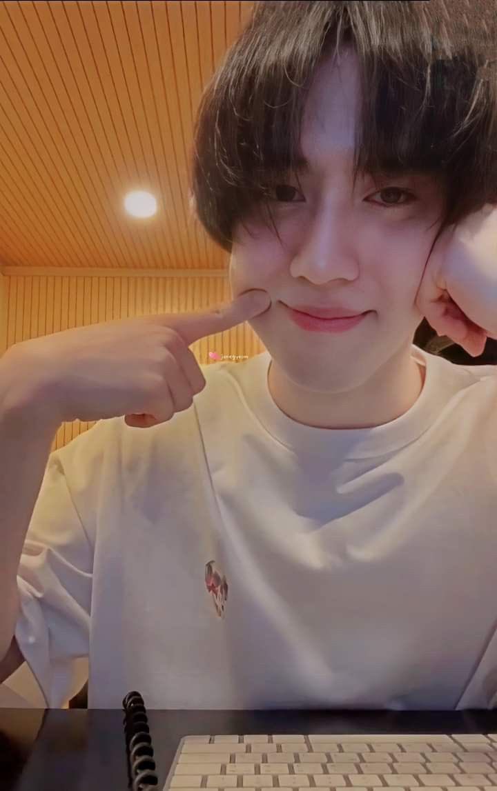 아이스.🧊 tweet media