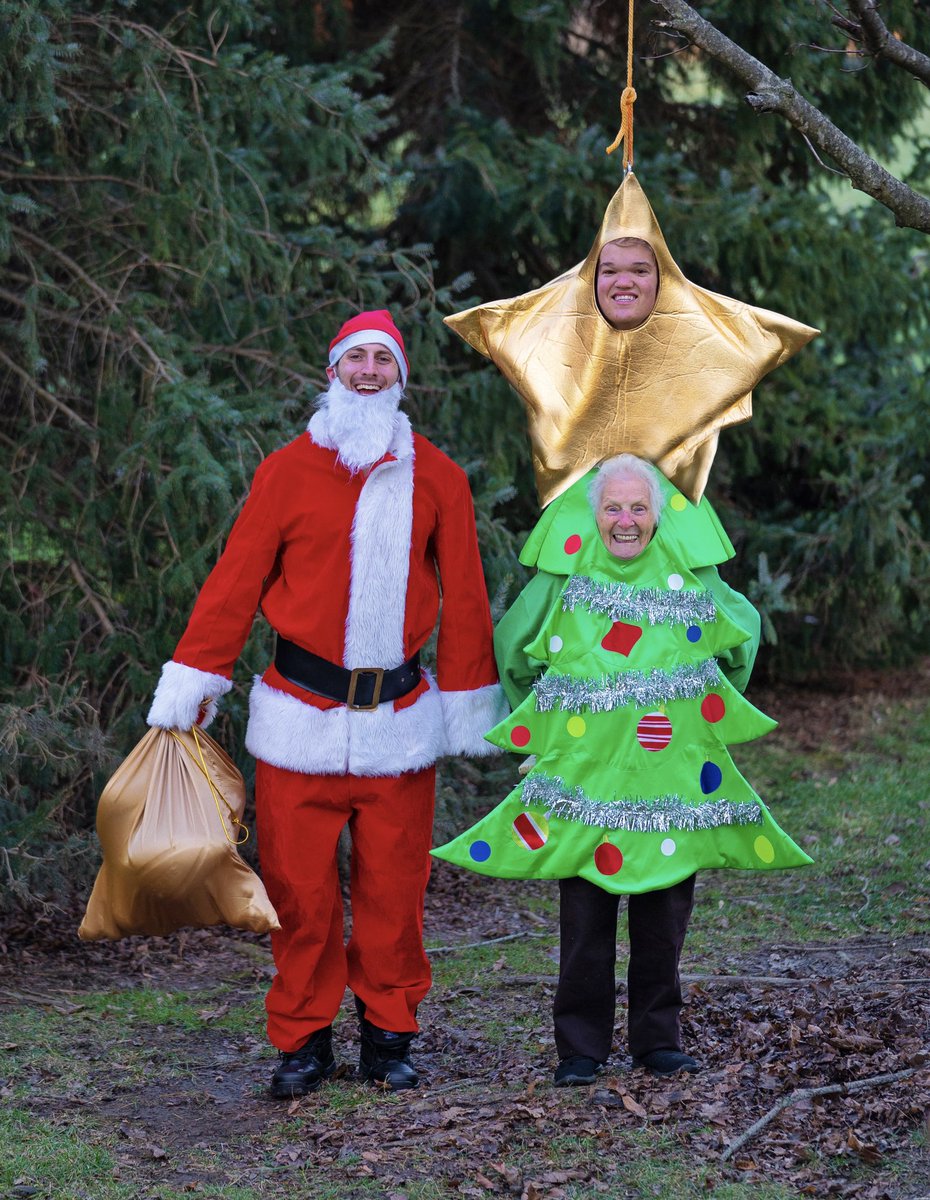 Smoothsmith8's tweet image. Merry Christmas! 🎄🎁