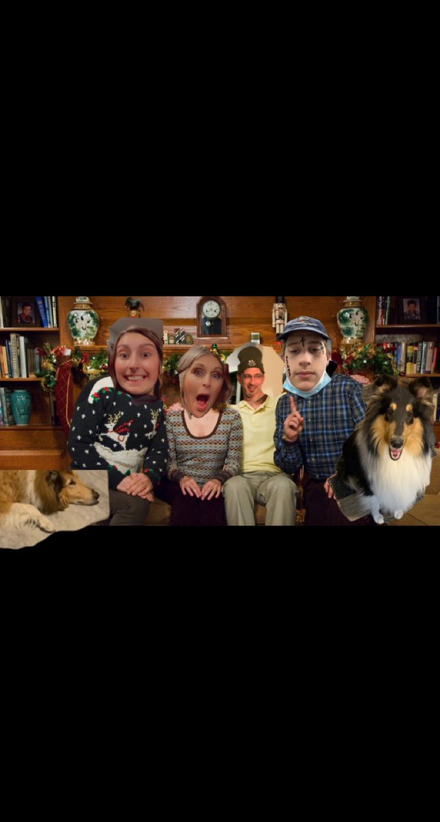 Christmas cheers from the Michel’s to all the Fam’s around! #RockinHot