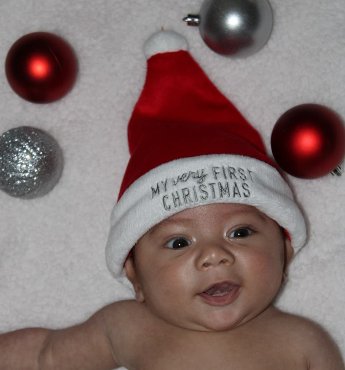 reyes_rambles's tweet photo. Merry Christmas everyone! 🎄♥️ https://t.co/pek9TBx5Yp