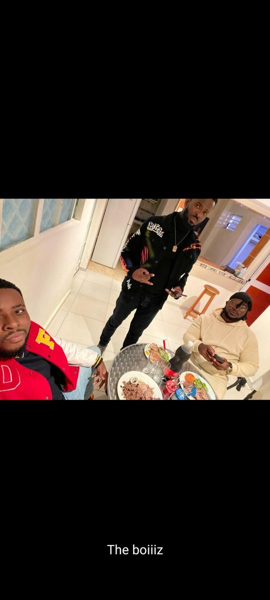 jacquejesse9's tweet photo. 🎄🎉Merry Christmas🎊 mi say 😅 from the woos🐺 dem  @Huncho_PapiMD @t0osh_rt https://t.co/Ah7KsNdgy9