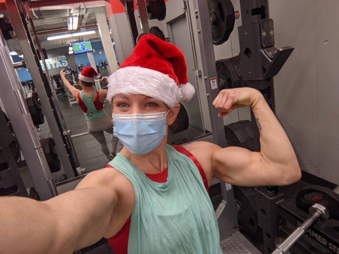 Merry, mighty Christmas, everyone! https://t.co/B8yGXlhG1s<a href="/tag/flexing"class="tags"><span>#flexing</span></a>