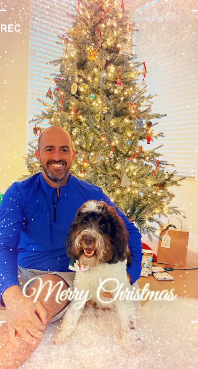 CoachRoboGJ's tweet photo. Merry Christmas from me and Murph! https://t.co/0gyyzPmVDY