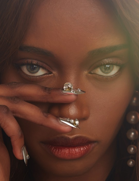 feminologism's tweet photo. fatou from black swan https://t.co/utLVGn8PYl
