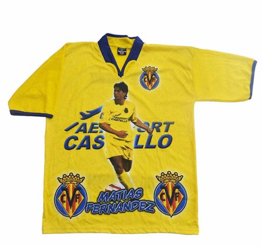 infobosquino's tweet photo. RT si a ti también te regalaron alguna vez esta camiseta para navidad. https://t.co/U5alVKTim6