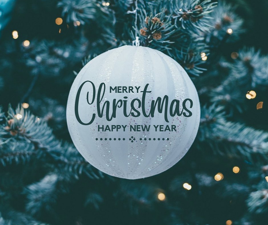 MapleLaneFarms_'s tweet photo. Merry Christmas 🎄 

We hope everyone has a happy new year as well! We look forward to having everyone back in 2022! https://t.co/LfpBM1ZDz3