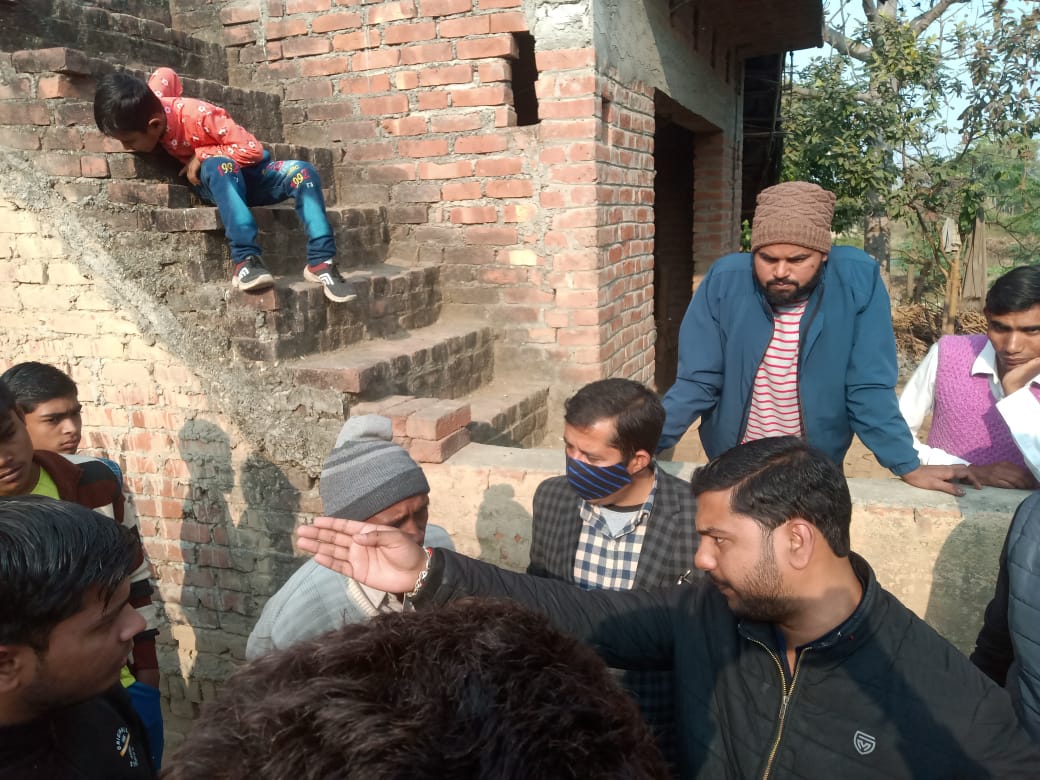 iujjwalrastogi's tweet photo. धामपुर के नहटौर देहात के गांव महमूदपुर भिक्का,, कश्मीरी में धर्मांतरण4000 की संख्या के धर्मांतरण के कार्यक्रमों का आयोजन कराना  इसमें पुलिस की भूमिका संदिग्ध है इस विषय की जांच हो दोषियों पर कड़ी कार्रवाई हो@homeupgov @myogiadityanath @dgpup @dmbijnor @digmoradabad https://t.co/JlB1lw3oVg