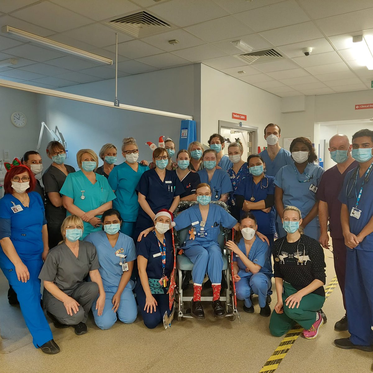 MossGillian's tweet photo. Me and the amazing staff who worked the day shift in ED today @MidCheshireNHS https://t.co/Yzr6iTh6vB