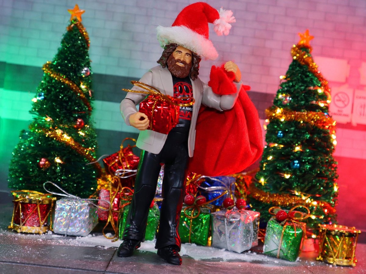 Merry Christmas everyone! Hope you all have a wonderful day! @RealMickFoley