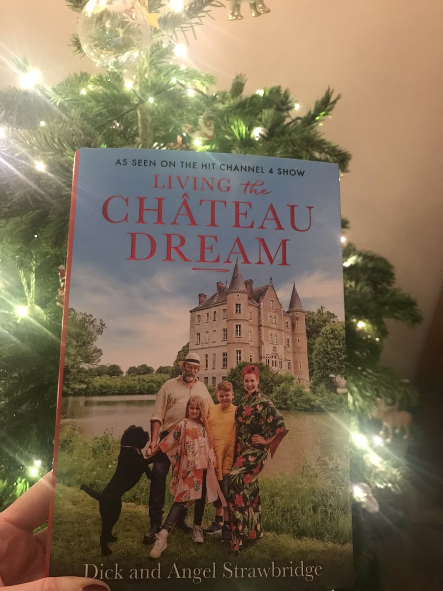 JulieAlexandra3's tweet photo. Latest book and tickets to see @dickstrawbridge and @angeladoree  on tour in Darlington in 2022 - merry Christmas! @thechateautv https://t.co/qSQ4fCiQtR