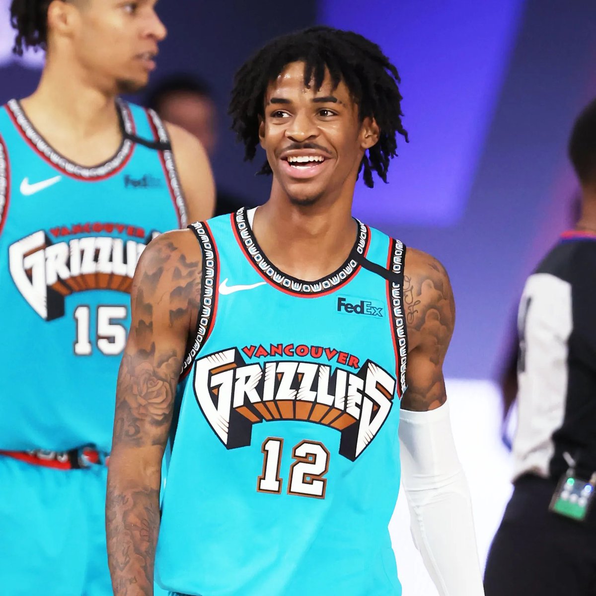 MadeinMemphis1's tweet photo. Merry Grizzmas, Memphis! Today is the FIRST day you can vote @JaMorant to be in his first ever NBA All-Star game. 

1 RT = 1 vote 

#JaMorant #NBAAllStar https://t.co/XuW2MCbZ09