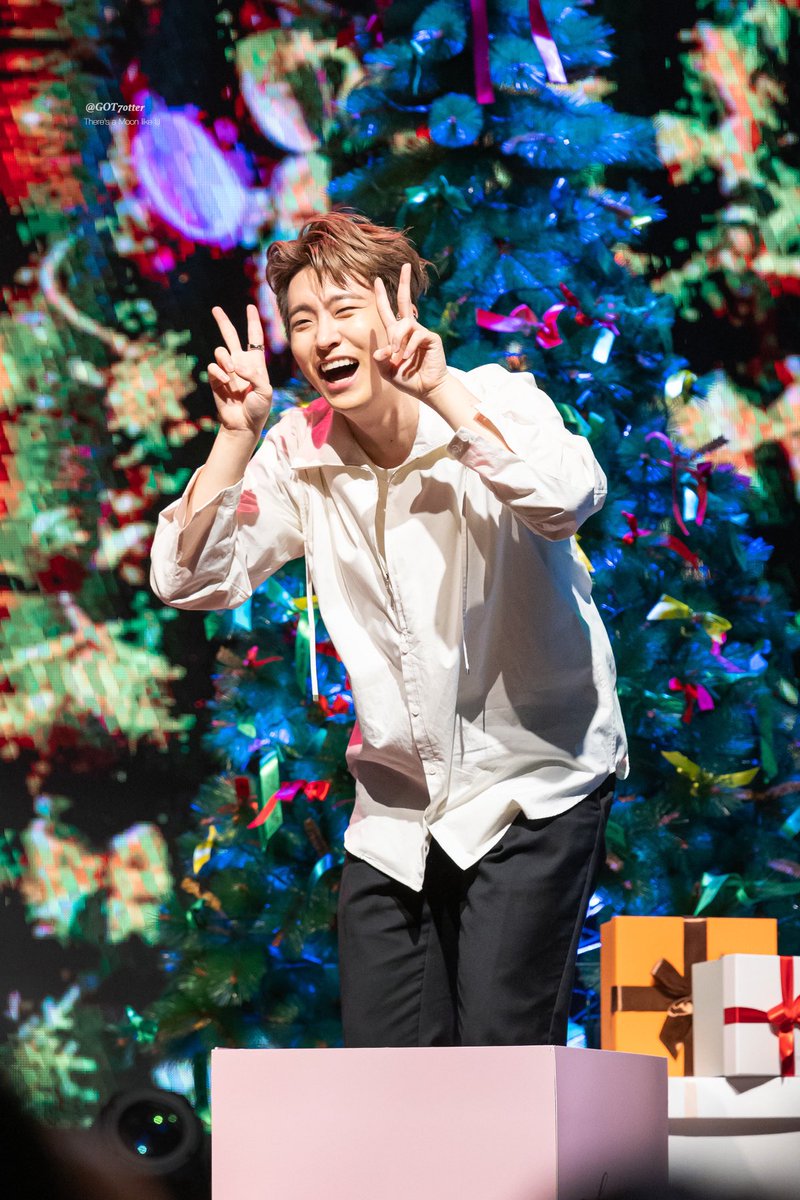 GOT7otter tweet media