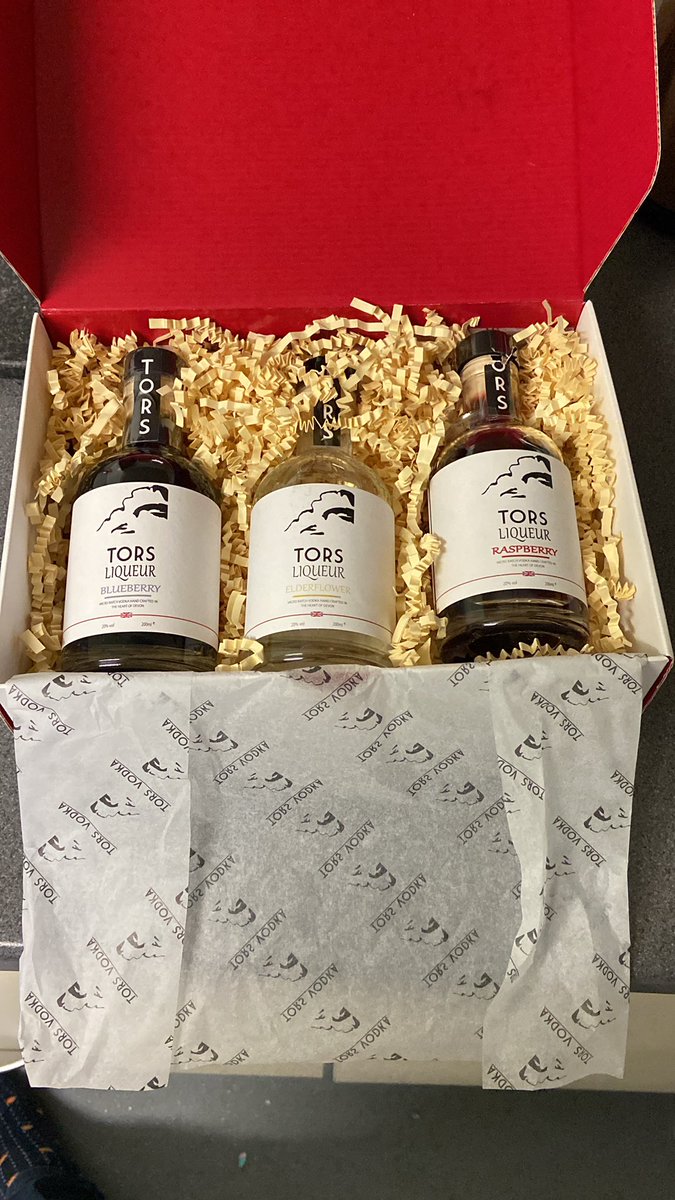 Grant_Saunder's tweet photo. #tors OMG the most amazing Vodka ever! So smooth happy Xmas https://t.co/uJWsOdPUpz