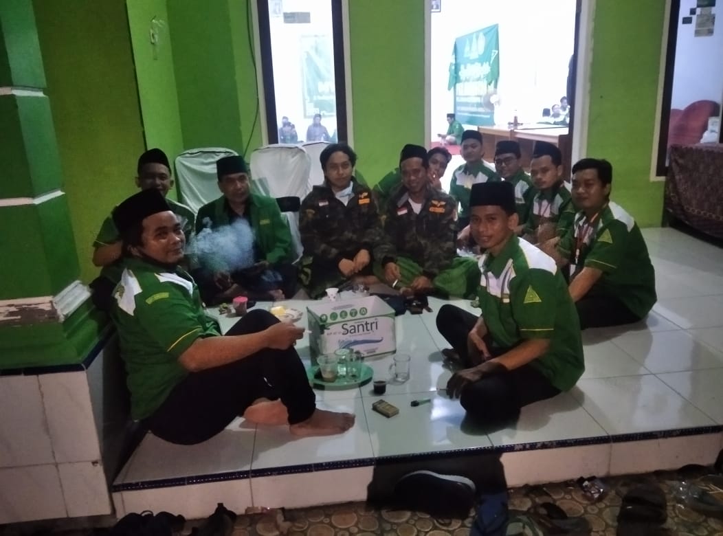 PariTukang's tweet photo. Malam Minggu ku disini #KaderRamboPKD3Beji https://t.co/tE4TlPM449
