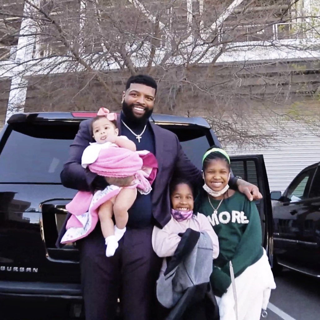 silverbackdoc's tweet photo. “Full-time dad.” - @TrentW71

Go inside the nine-time Pro Bowler’s impact as a father and much more off the field exclusively in the #SILVERBACK documentary. Happy holidays to you and your family 🙏

Watch here: https://t.co/5aIHRKfEeq https://t.co/dr0cZFv29b