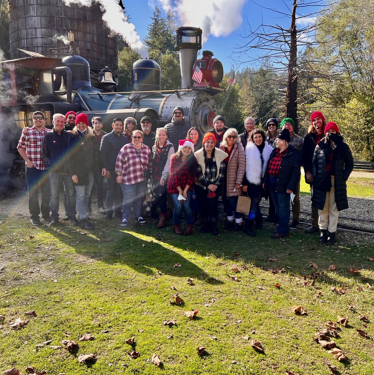 Behind every Gin Gin is a group of people deeply committed to bringing you the best, sustainably sourced ginger and turmeric products on the planet 👋  From our “family” to yours, Merry #Christmas. We’re grateful for your support and wish you health and happiness in the new year.